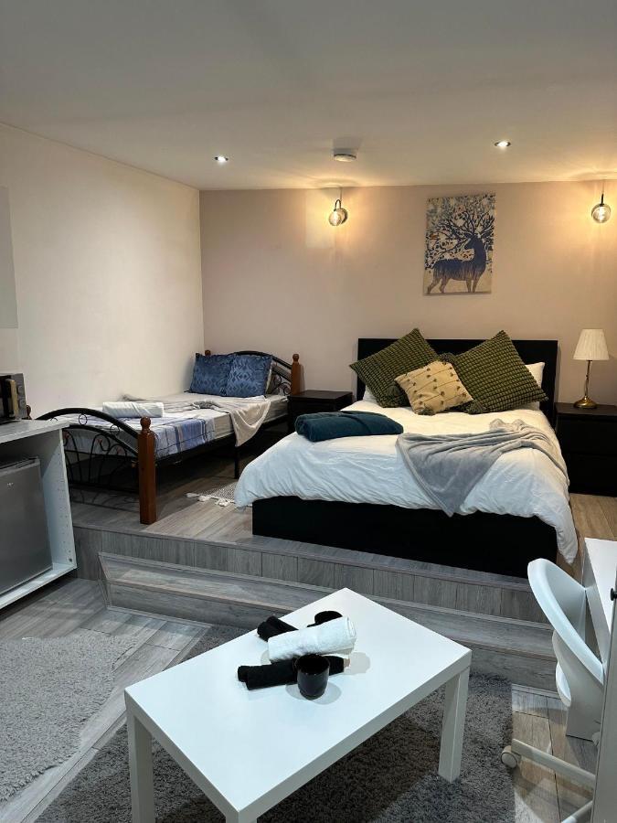 Charming Studio Apartment In London Exterior foto